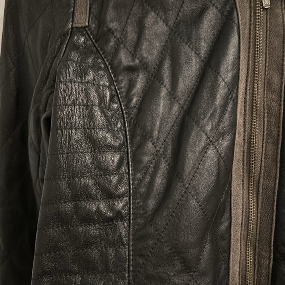 Women’s Danier leather coat - 2XS - Picture 3 of 5